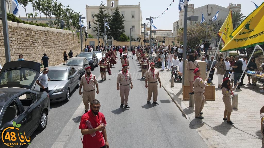 صور: استعراض كشفي ضخم في يافا بمناسبة يوم التقبيلة 